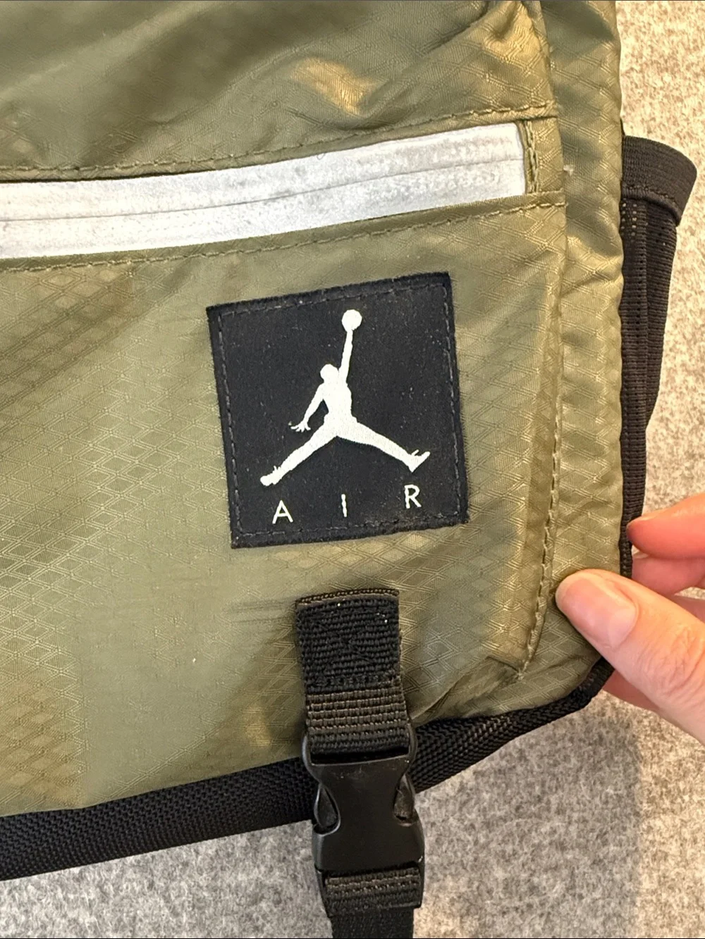 Jordan Brand Jumpman Air Crossbody Bag, Olive/green